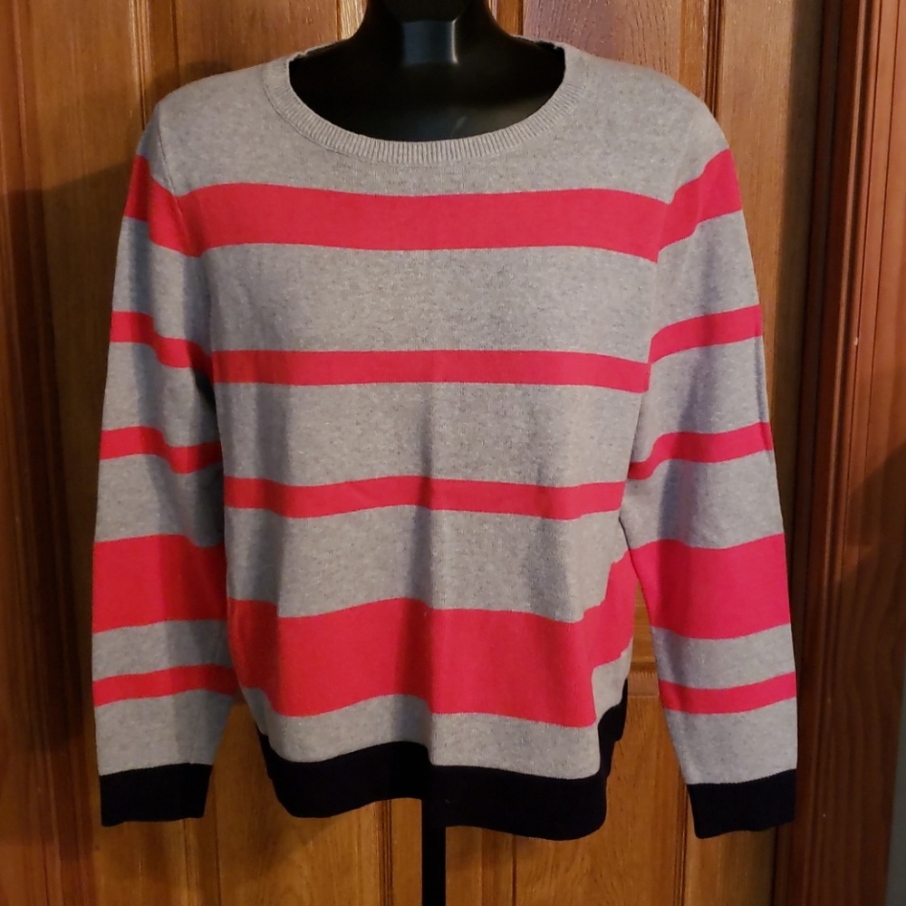 Liz Claiborne Pull Over Sweater